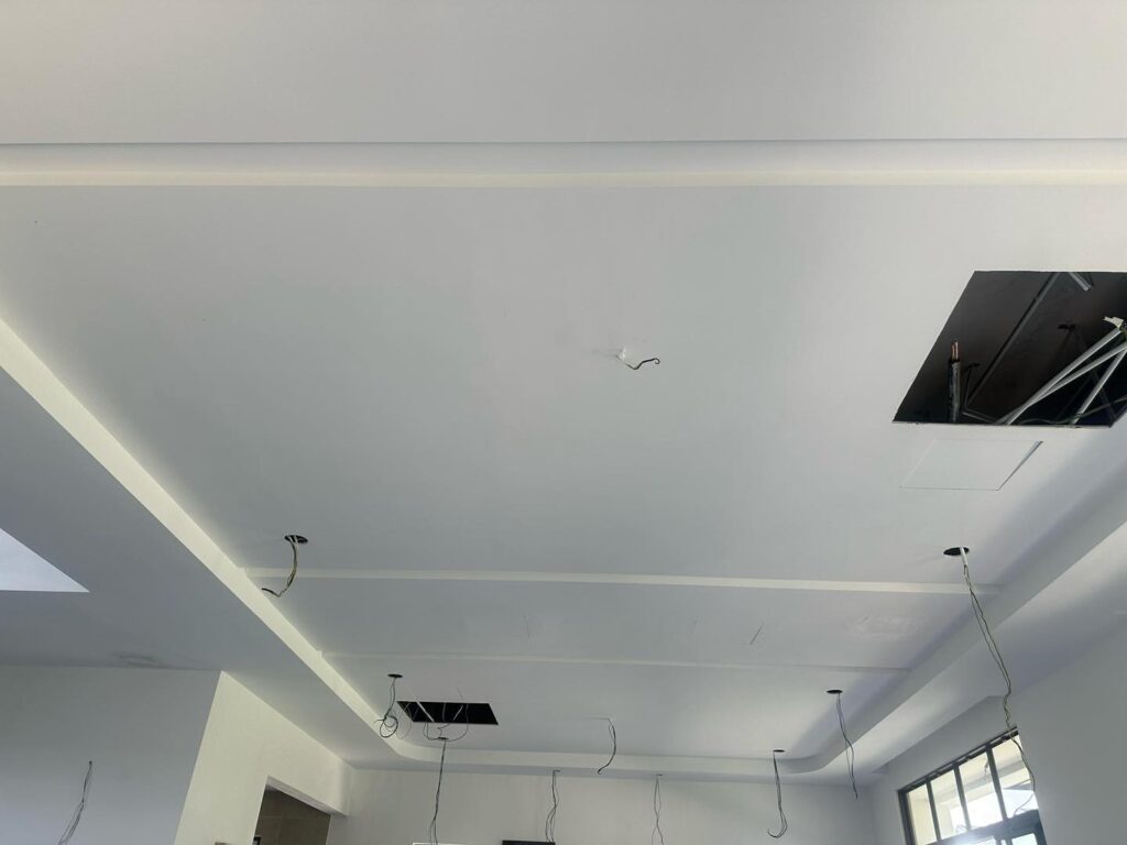 Grid Ceiling with Curved Arch at Living Room – Cyberjaya Project